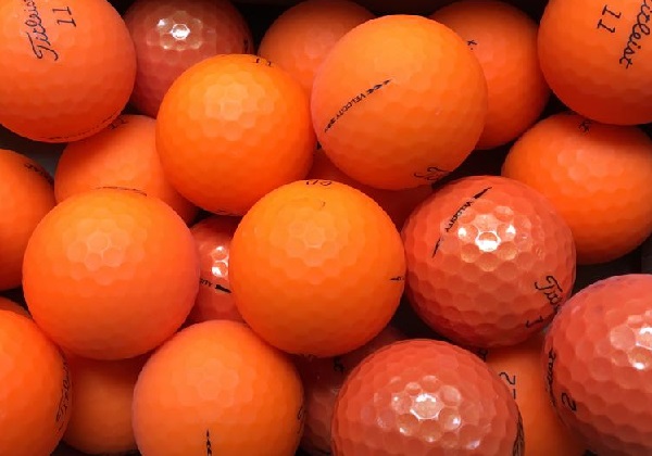 12 Stück Titleist Velocity Orange AAAA Lakeballs bei AS Lakeballs günstig kaufen